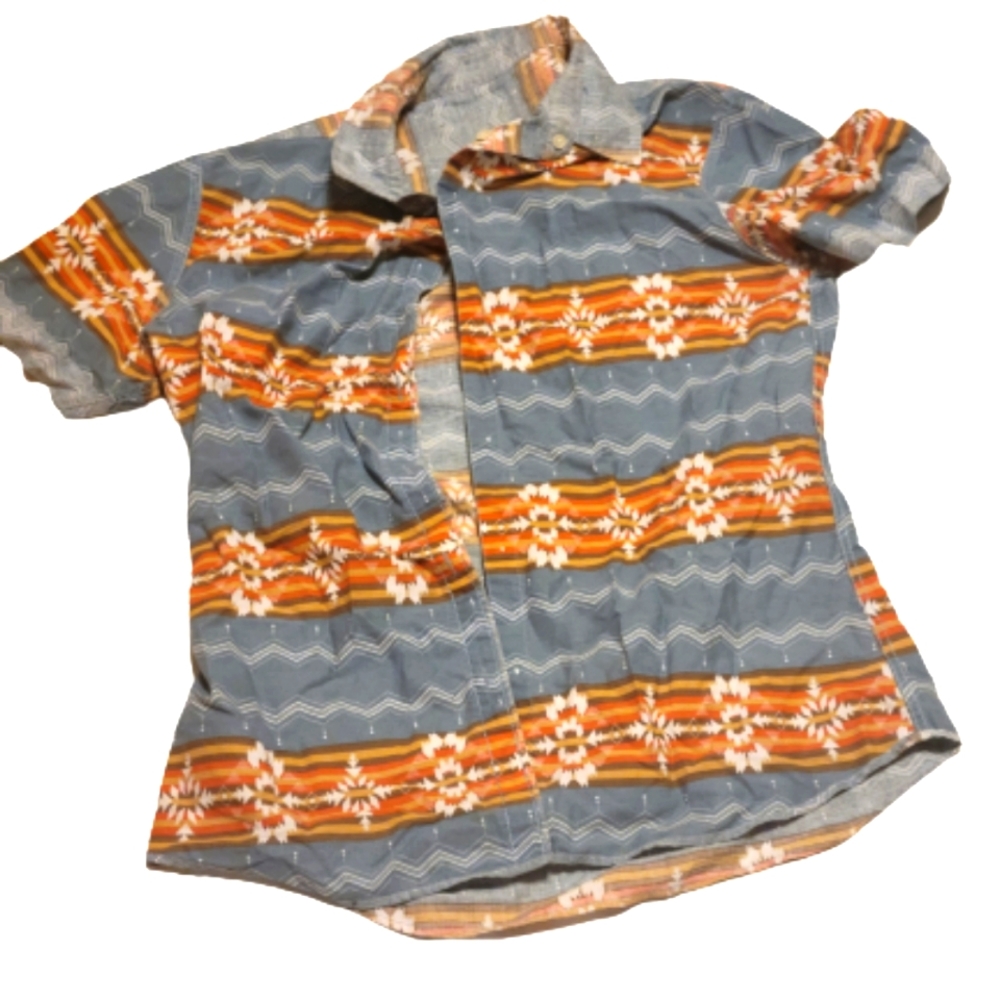 Eighty eight platinum slim fit button Shirt. Large